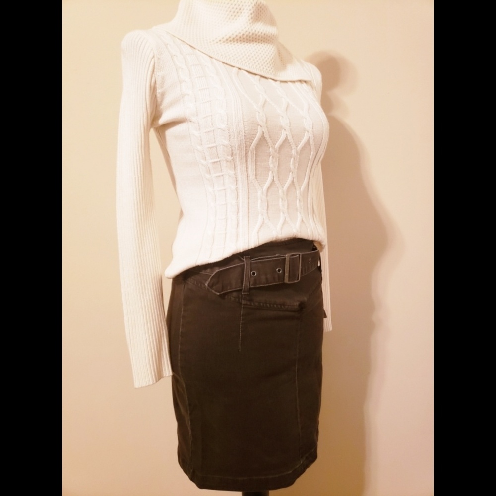 FREE PEOPLE BLACK SKIRT